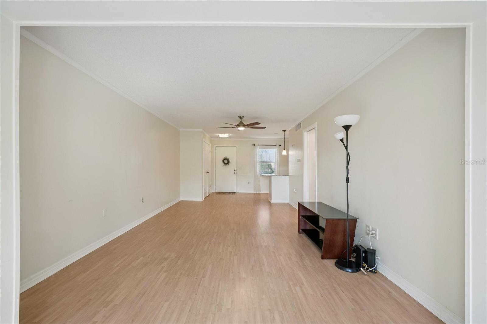 Image 12 of 52 For 404 Cordova Green 404