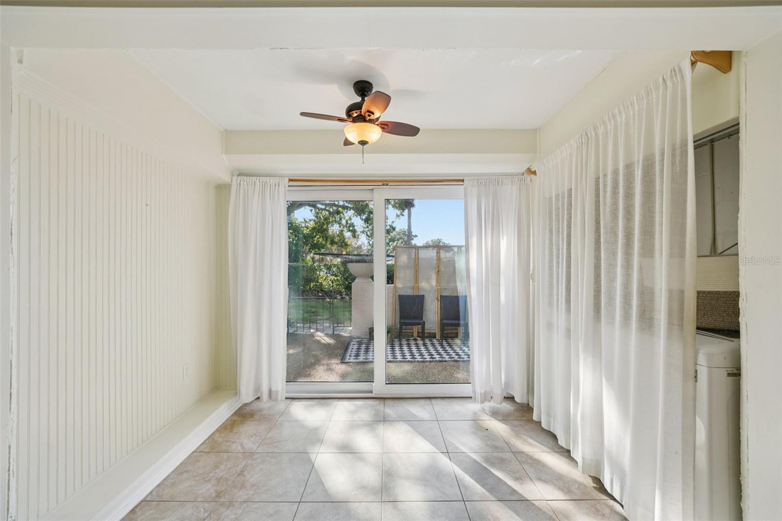 Image 15 of 52 For 404 Cordova Green 404