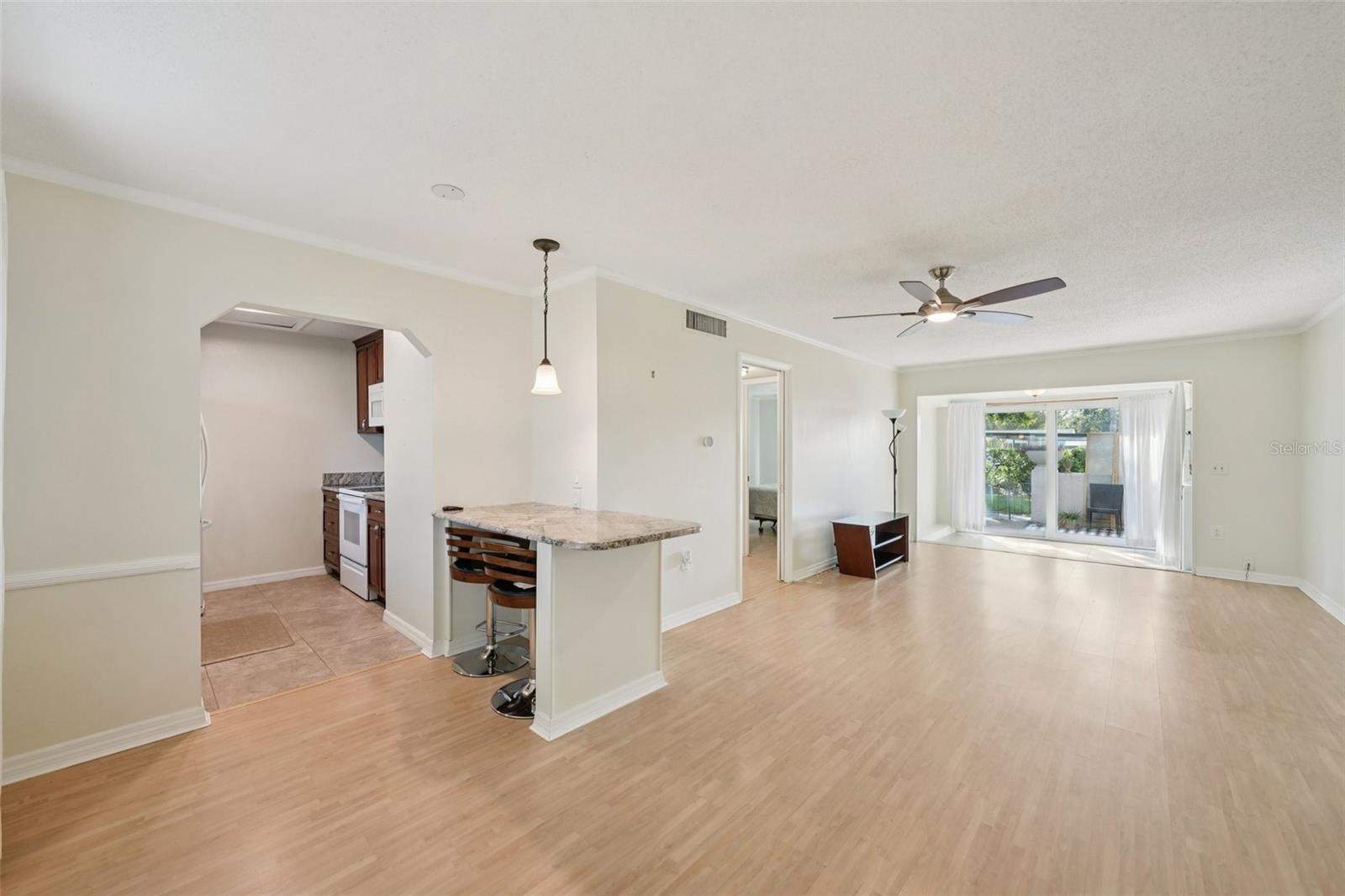 Image 26 of 52 For 404 Cordova Green 404