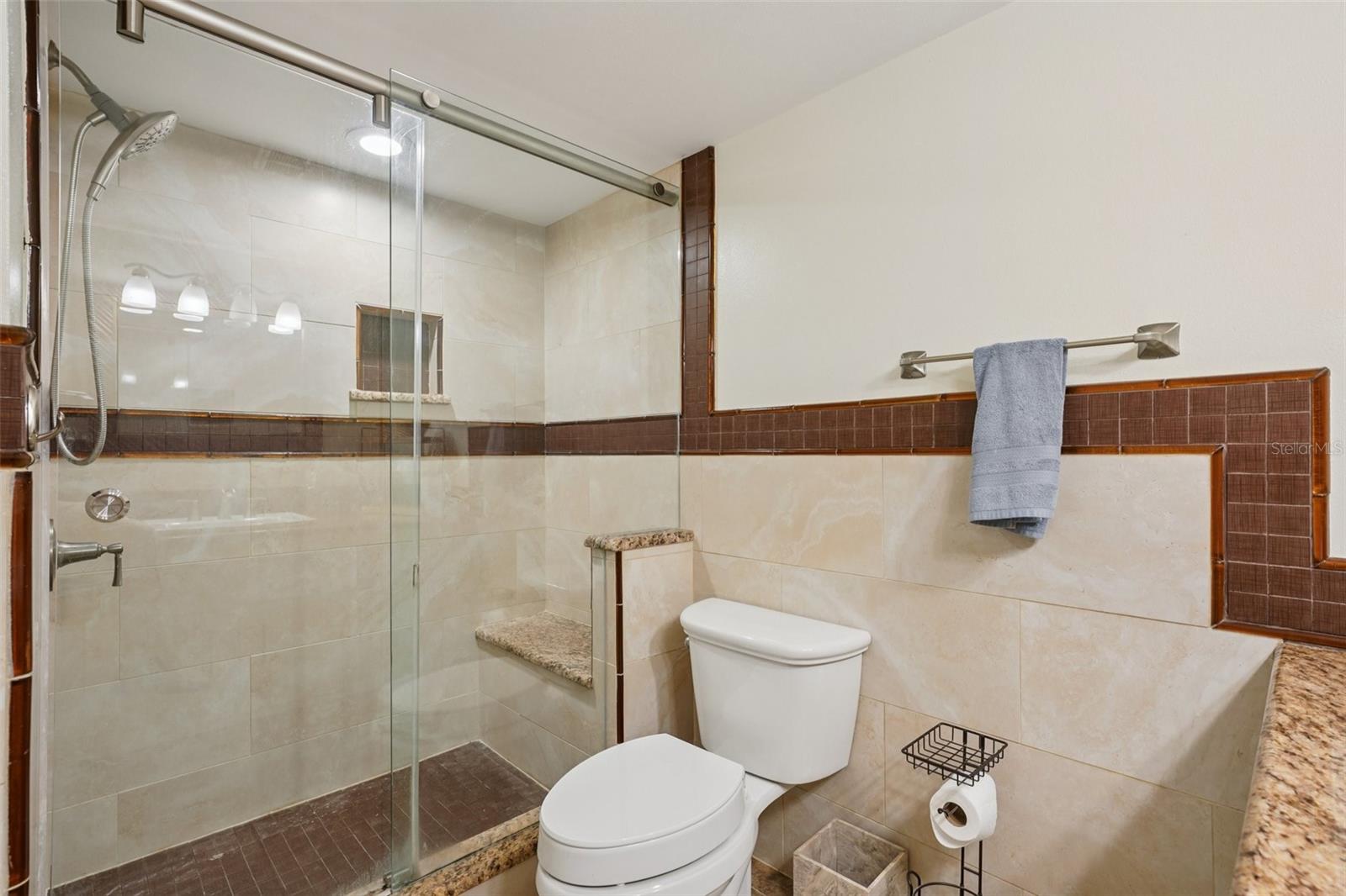 Image 38 of 52 For 404 Cordova Green 404