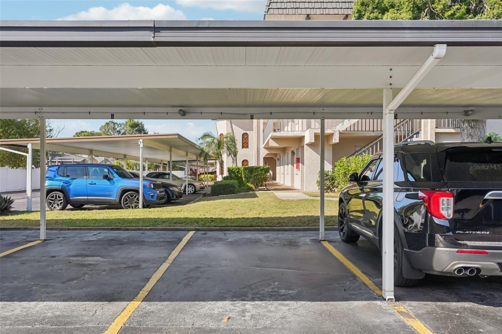 Image 4 of 52 For 404 Cordova Green 404