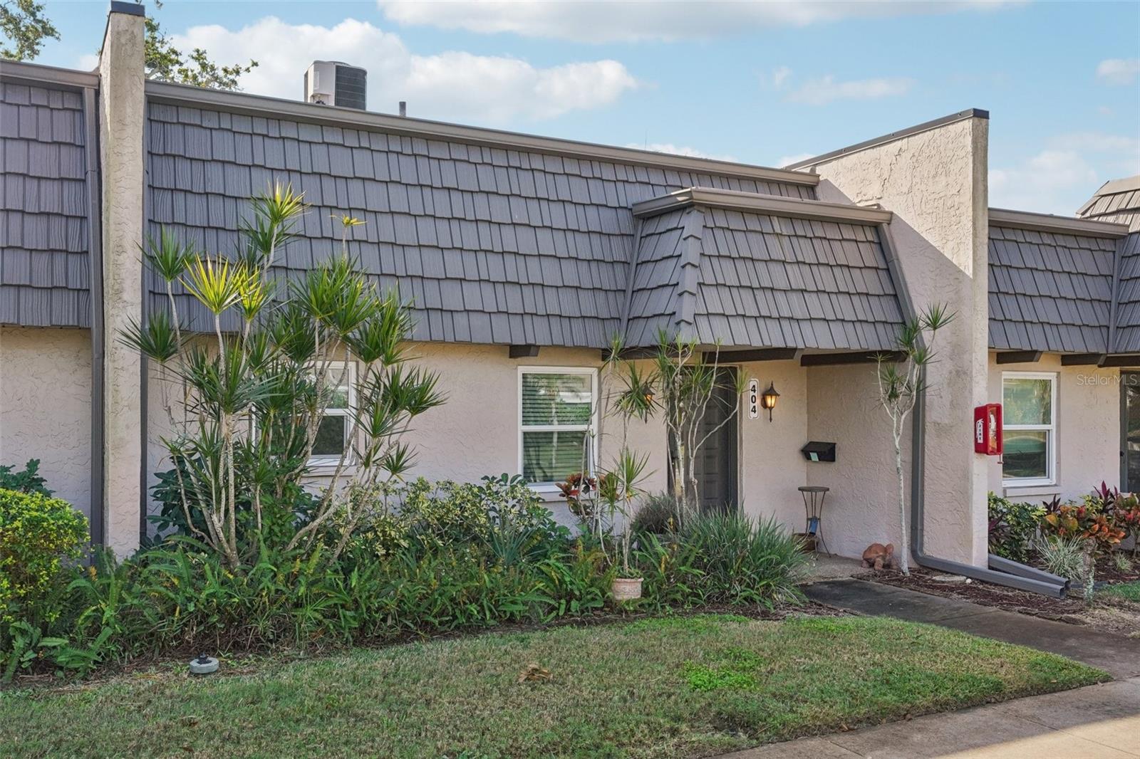 Image 5 of 52 For 404 Cordova Green 404