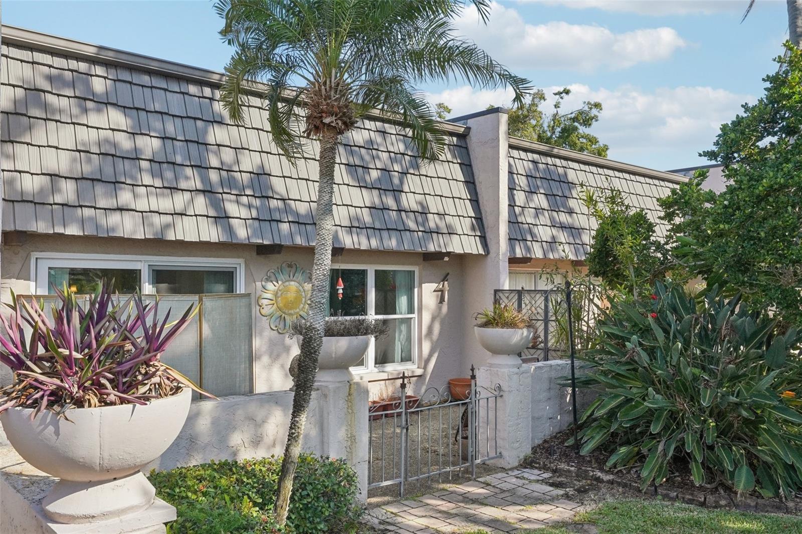 Image 51 of 52 For 404 Cordova Green 404