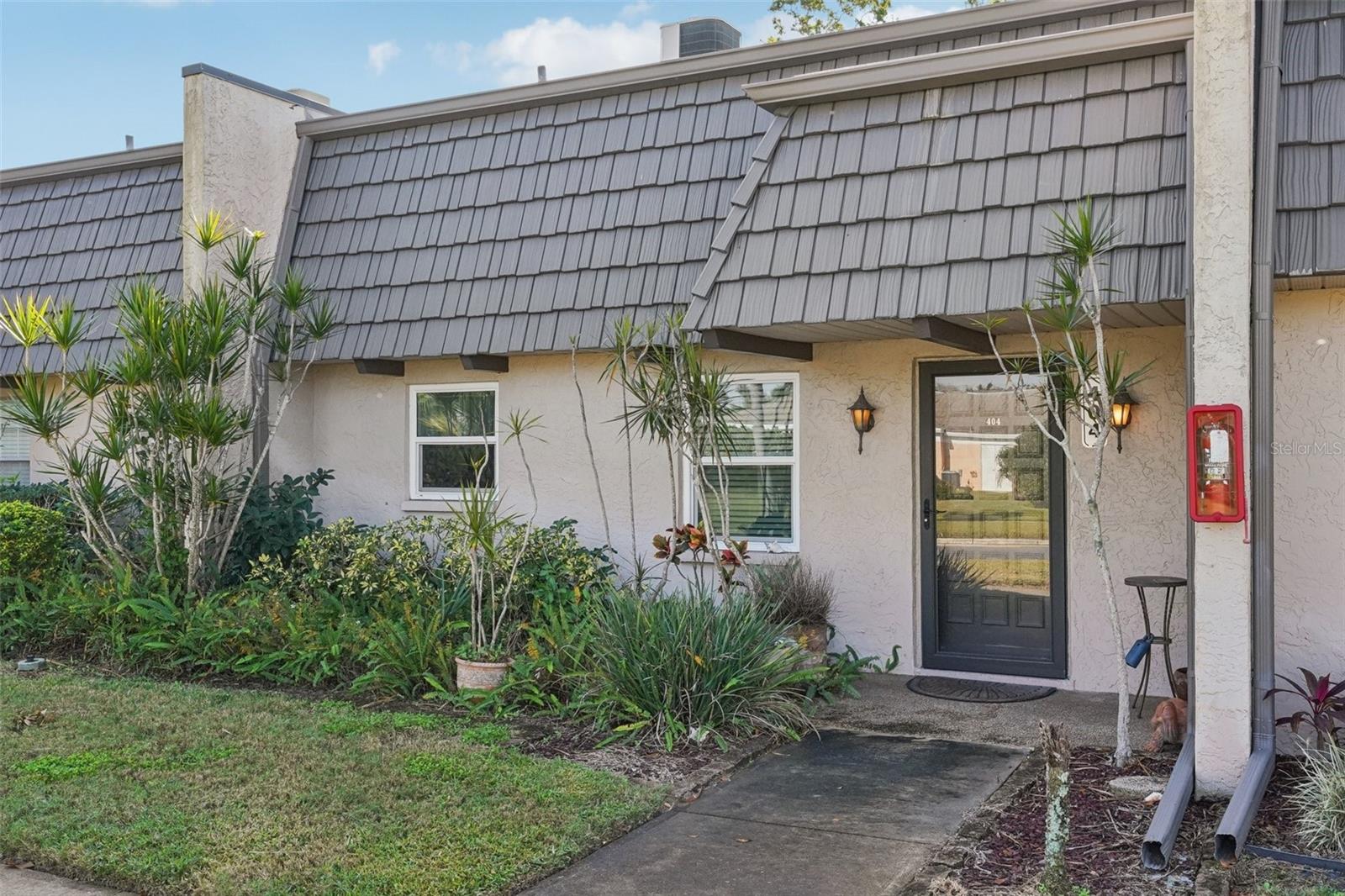 Image 6 of 52 For 404 Cordova Green 404