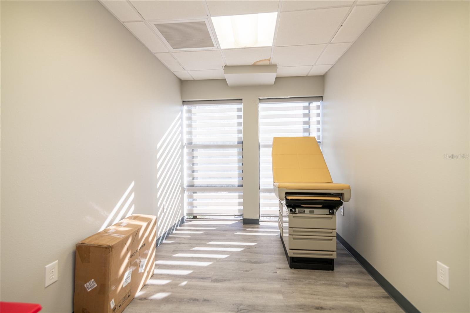 Listing photo id 8 for 2650 Bahia Vista Street 302