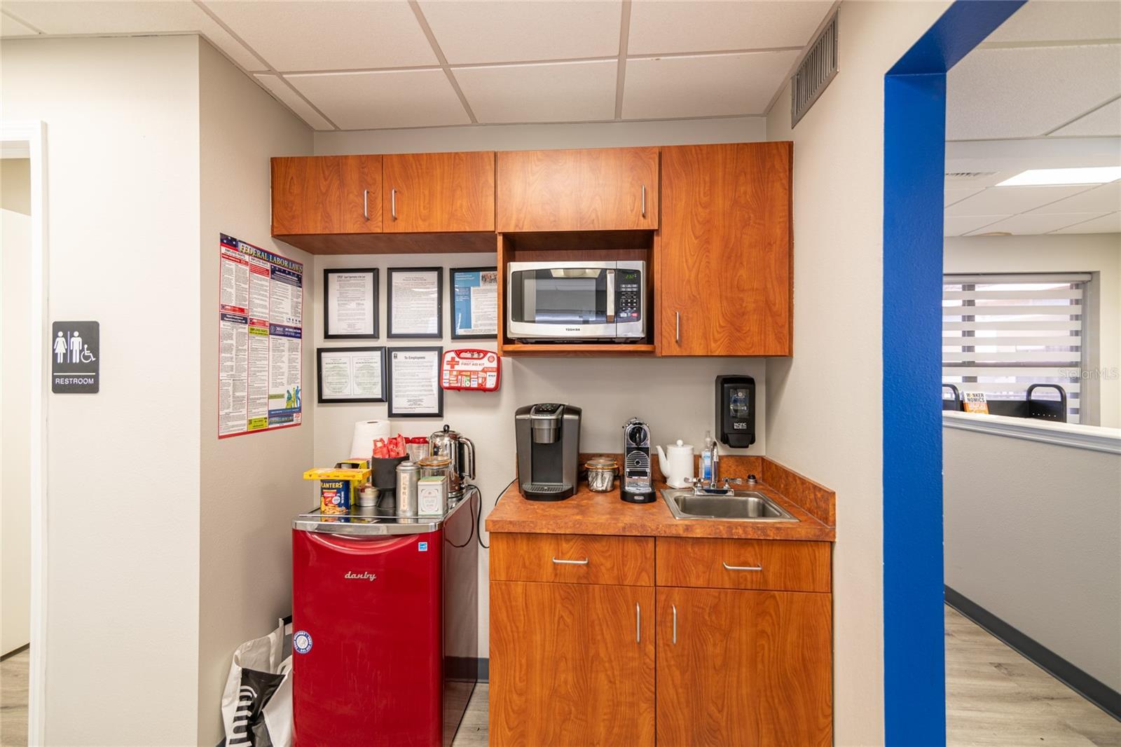 Listing photo id 12 for 2650 Bahia Vista Street 302