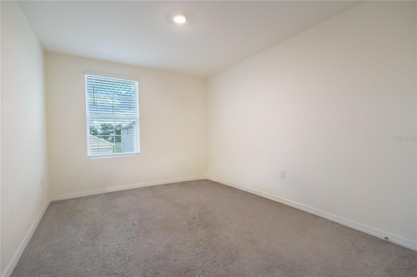 Image 21 of 35 For 16546 Mosaic Oar Drive