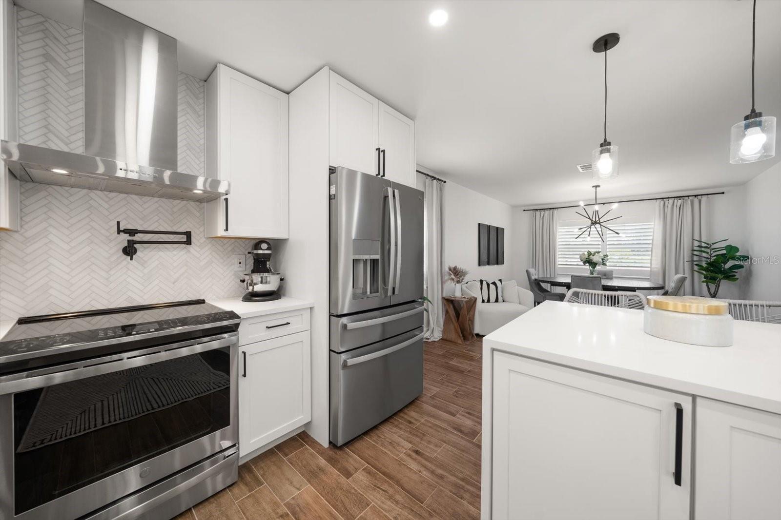 Listing photo id 15 for 2634 Concorde Court