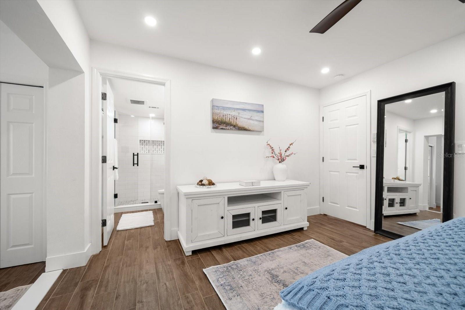 Listing photo id 24 for 2634 Concorde Court