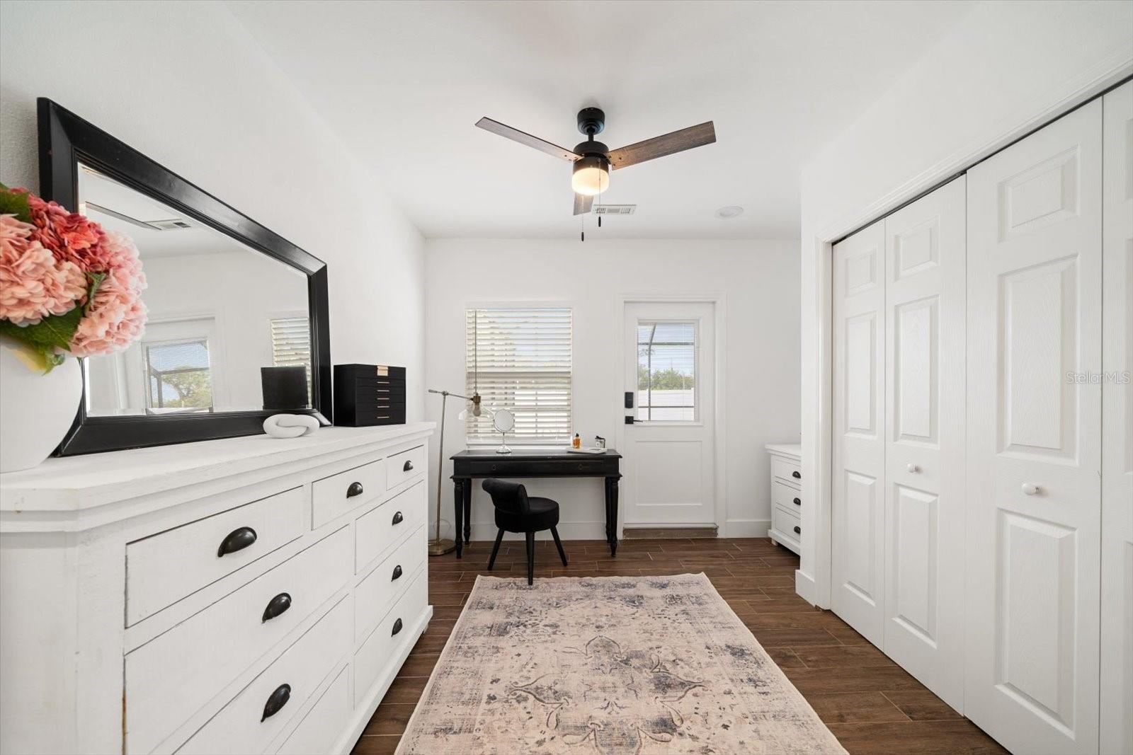 Listing photo id 27 for 2634 Concorde Court