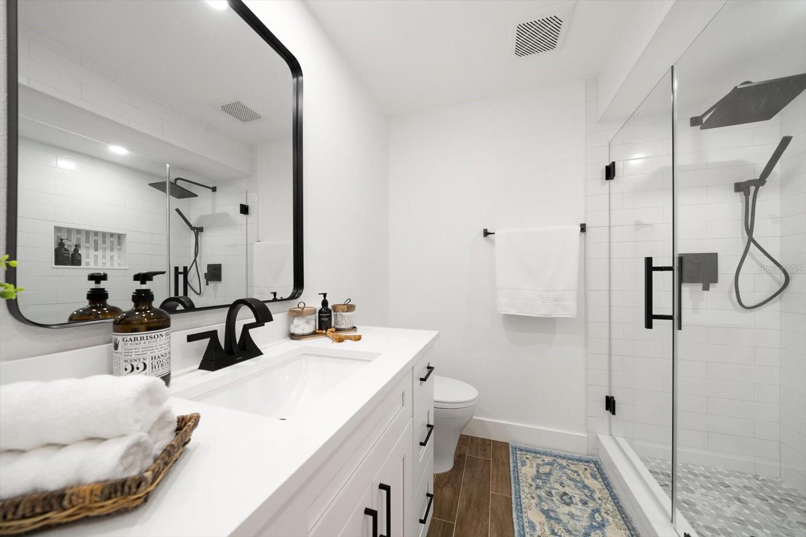 Listing photo id 32 for 2634 Concorde Court