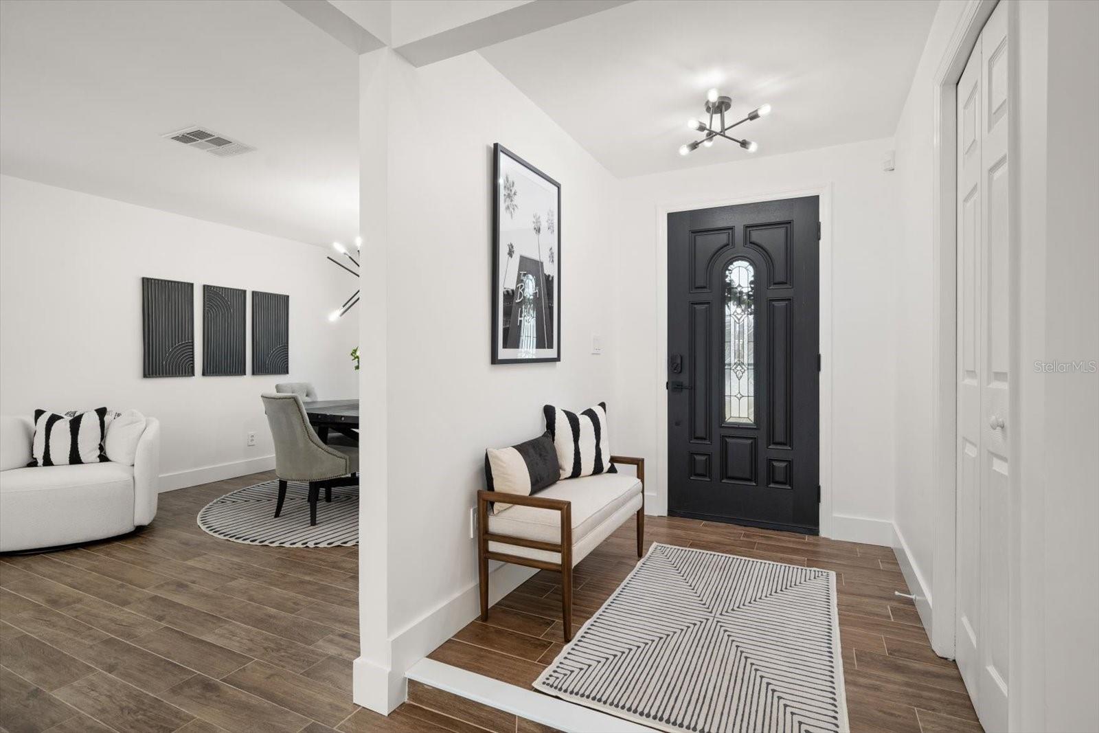 Listing photo id 6 for 2634 Concorde Court