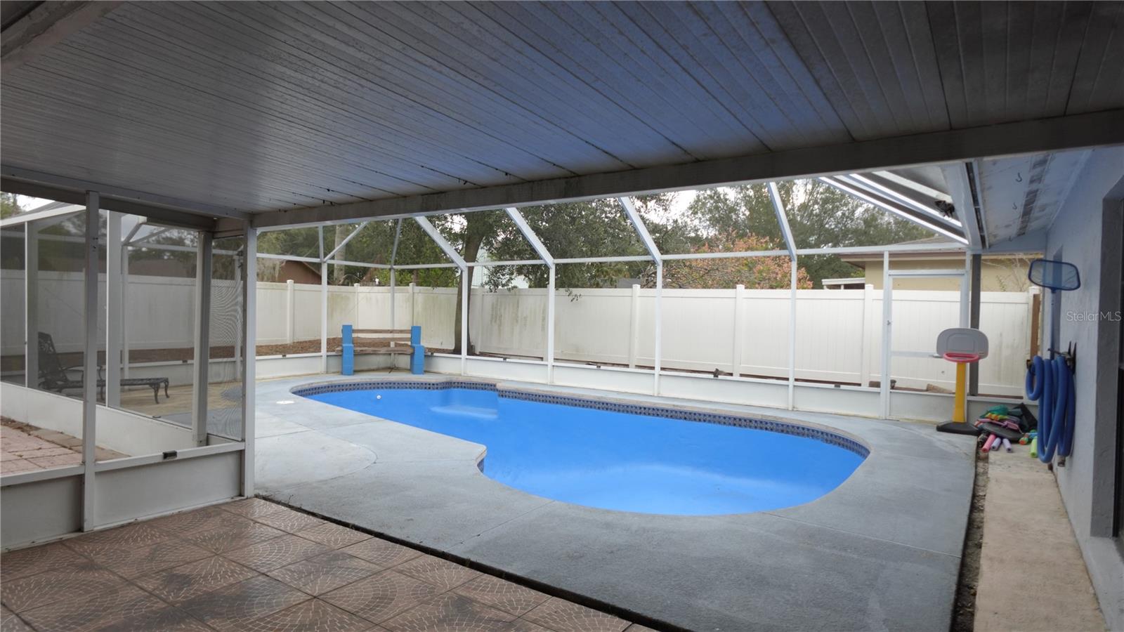 Image 21 of 26 For 7818 Capwood Avenue