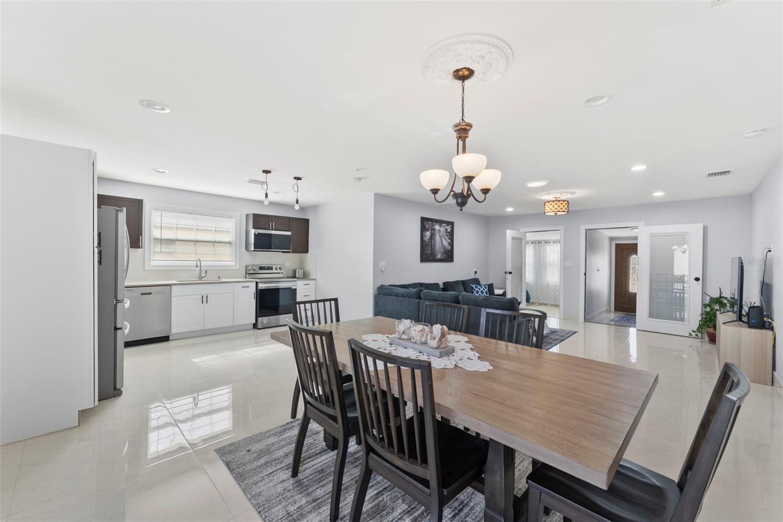 Image 12 of 49 For 204 44th Avenue