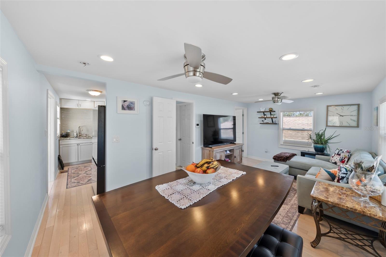 Image 32 of 49 For 204 44th Avenue