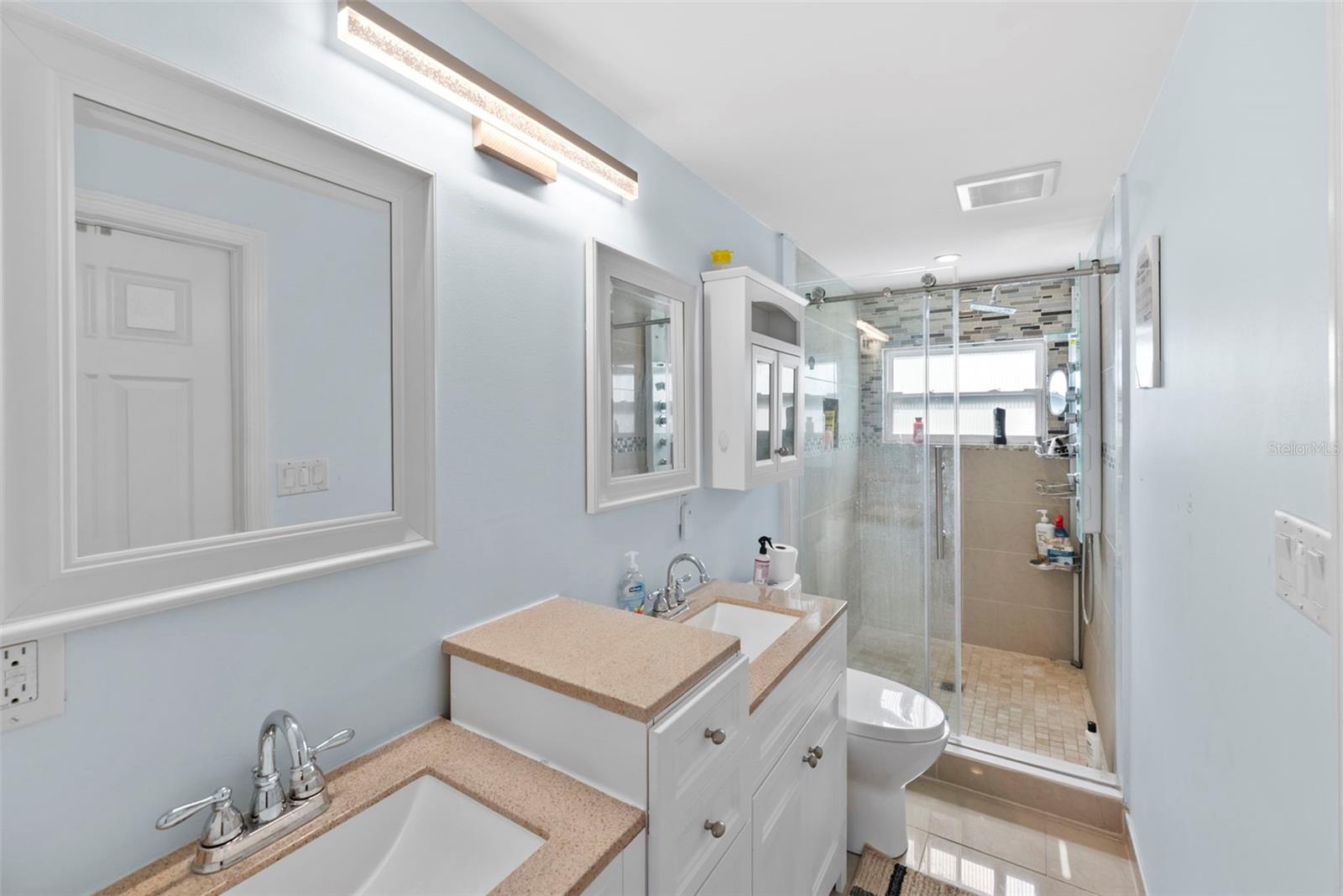 Image 33 of 49 For 204 44th Avenue