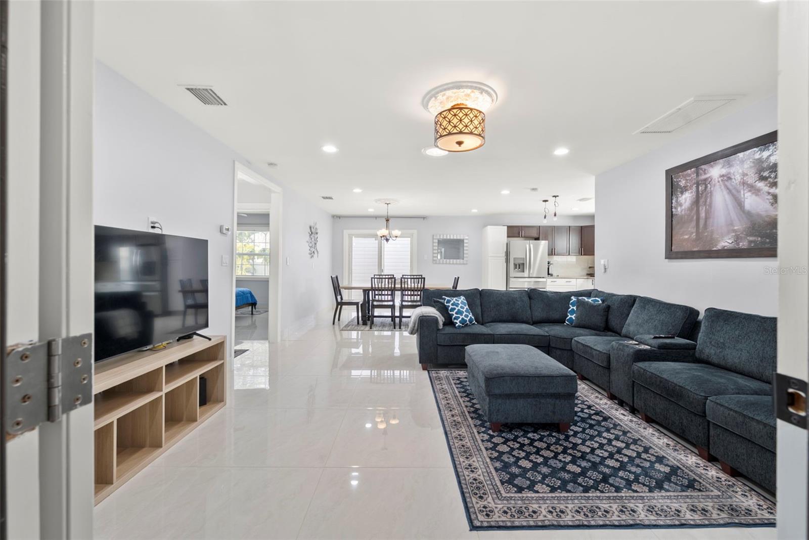 Image 4 of 49 For 204 44th Avenue