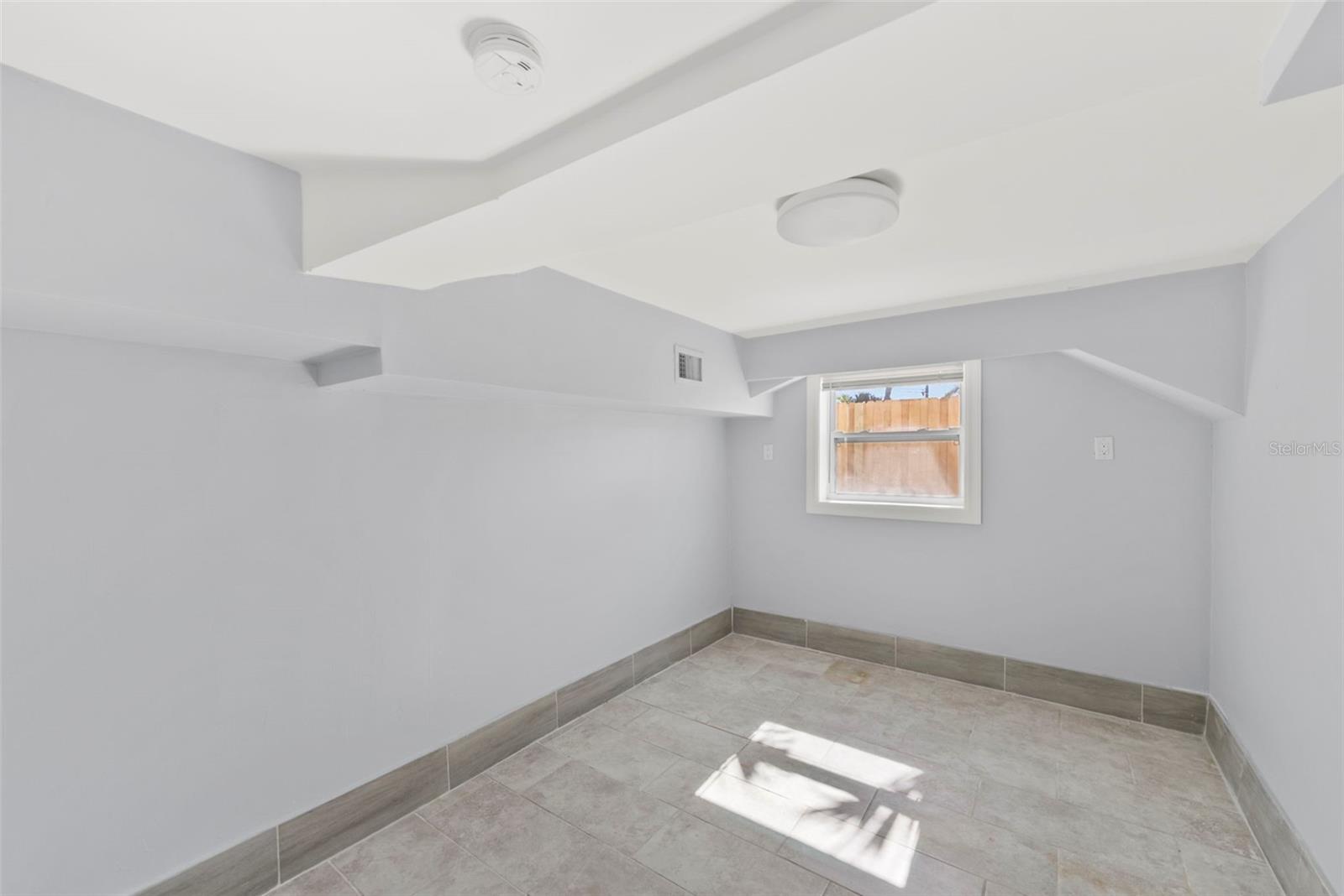 Image 41 of 49 For 204 44th Avenue