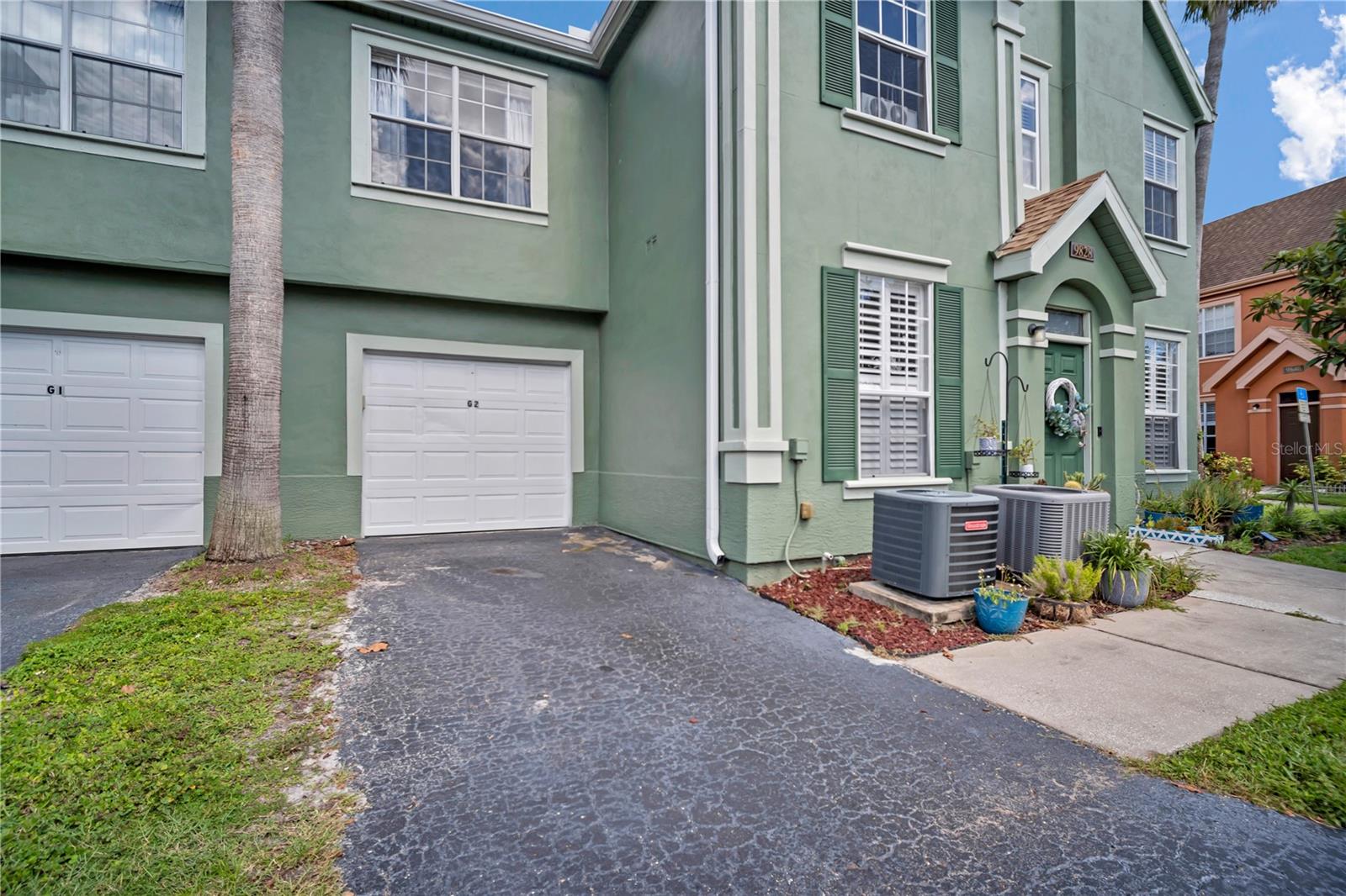 Image 13 of 21 For 9834 Lake Chase Island Way 9834