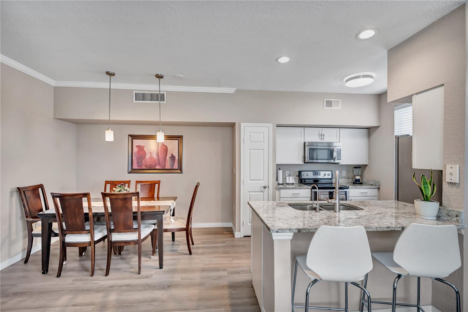 Image 4 of 21 For 9834 Lake Chase Island Way 9834