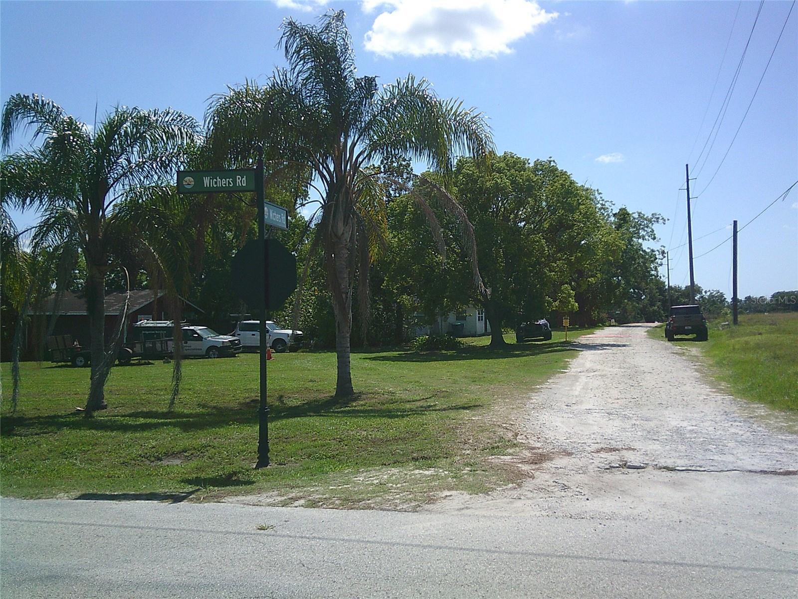 Listing photo id 10 for 11951 Wichers Lane