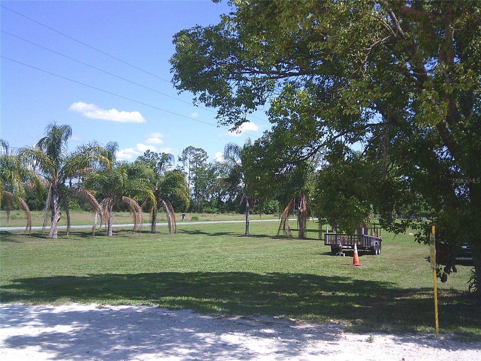 Listing photo id 14 for 11951 Wichers Lane