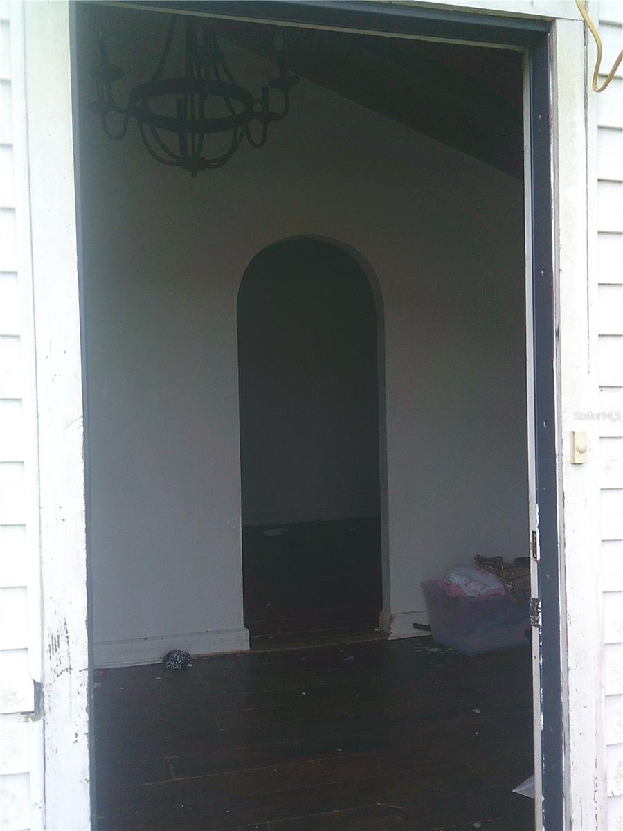 Listing photo id 17 for 11951 Wichers Lane