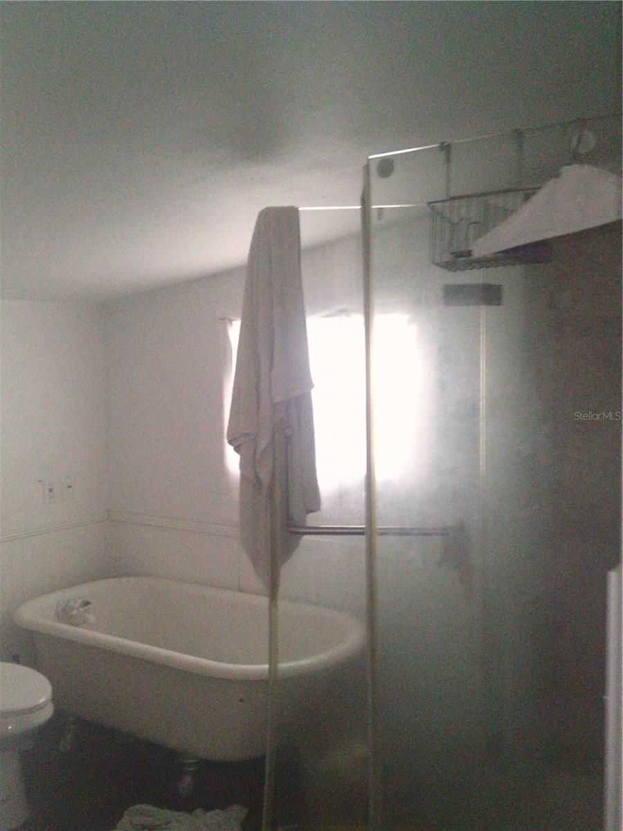 Listing photo id 28 for 11951 Wichers Lane