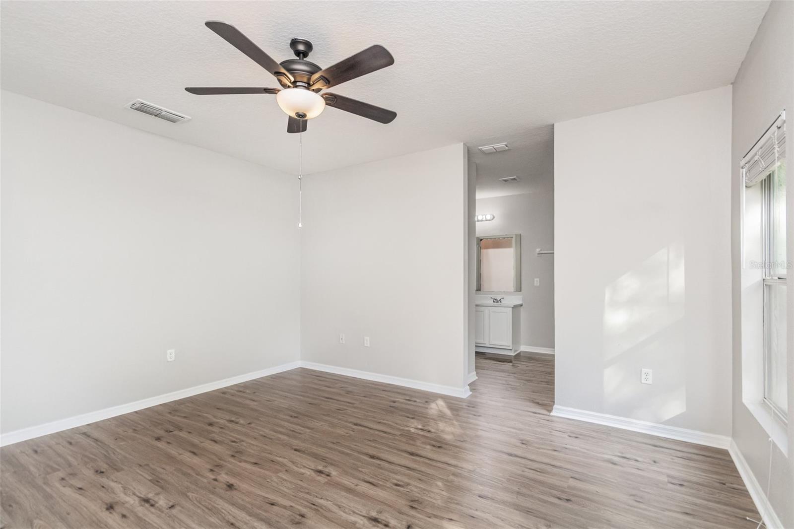 Image 14 of 28 For 7220 Rundleway Court