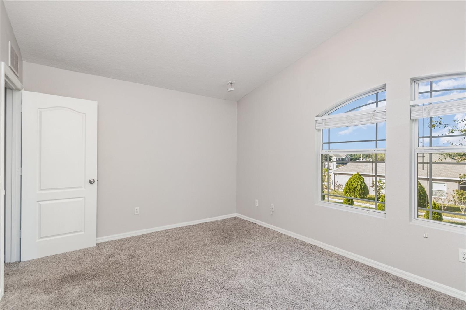 Image 19 of 28 For 7220 Rundleway Court