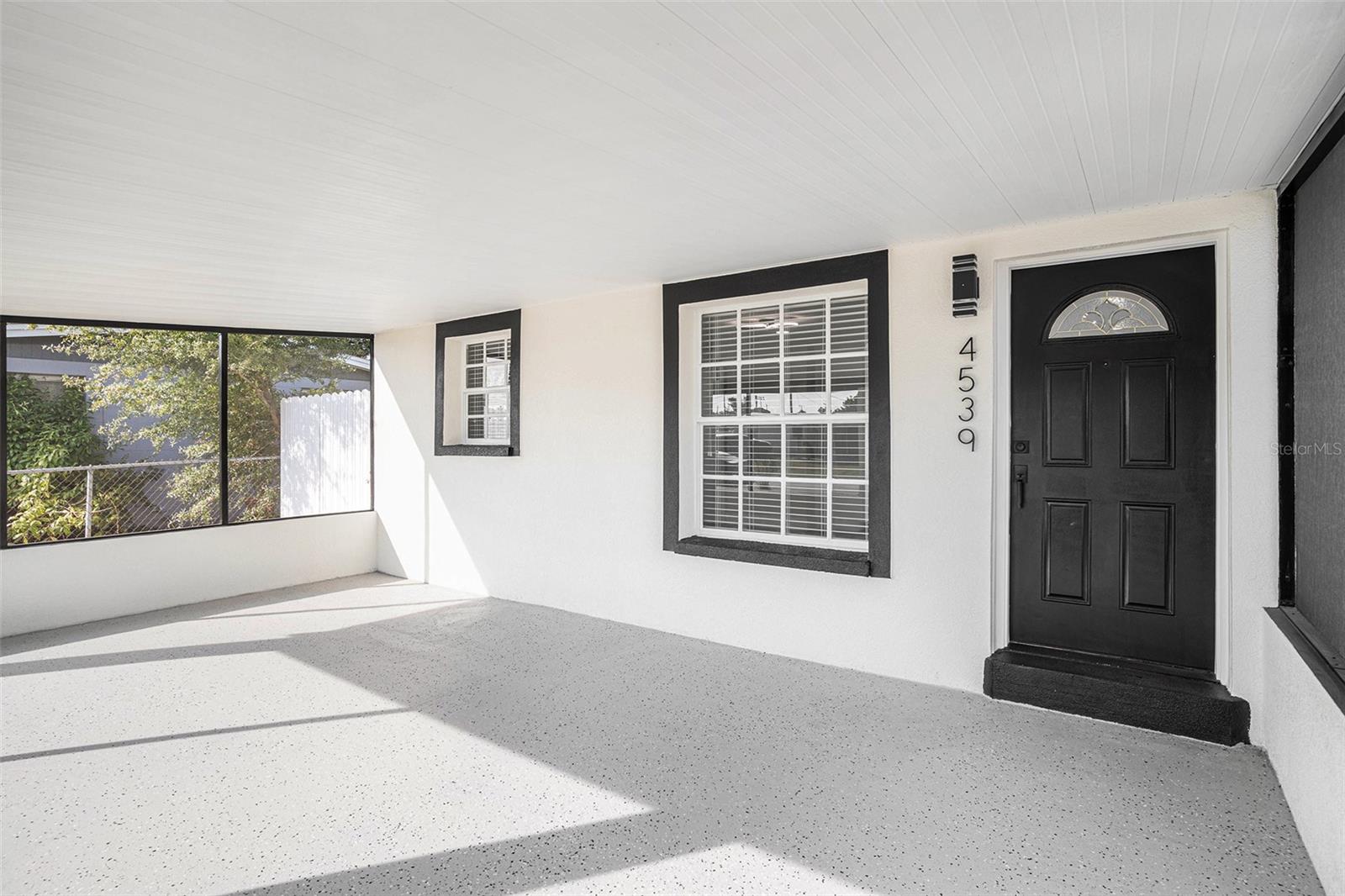 Image 3 of 15 For 4539 Minnehaha Street