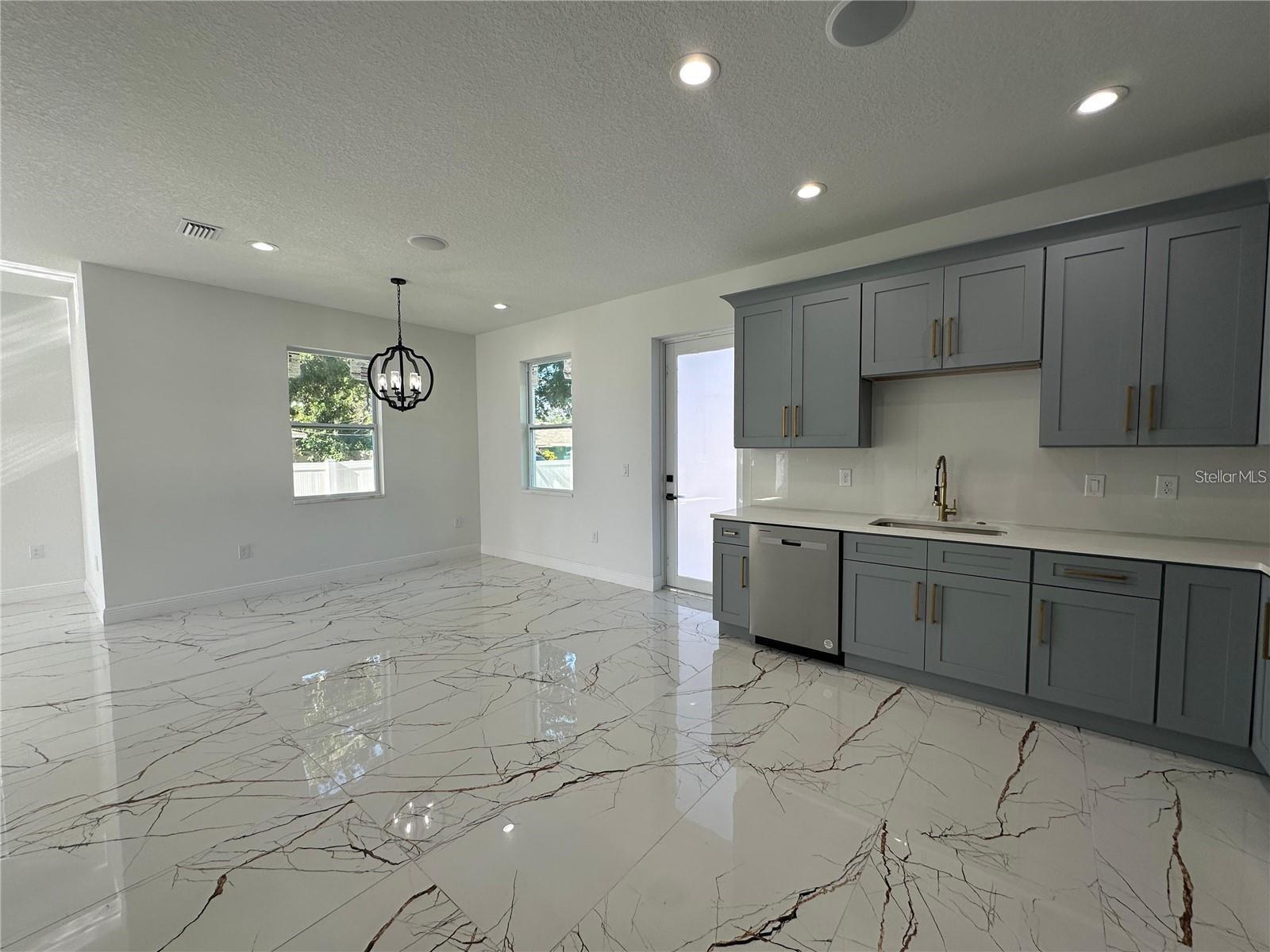 Image 7 of 20 For 8302 Marks Street