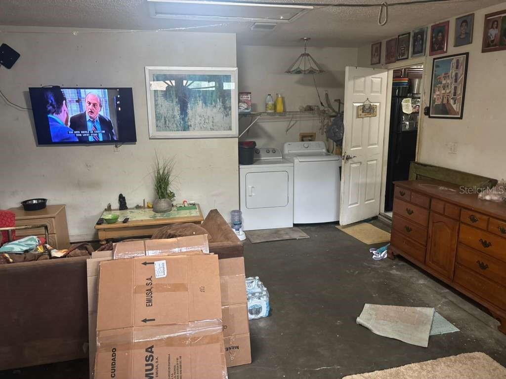 Image 15 of 28 For 4368 Creekside Boulevard