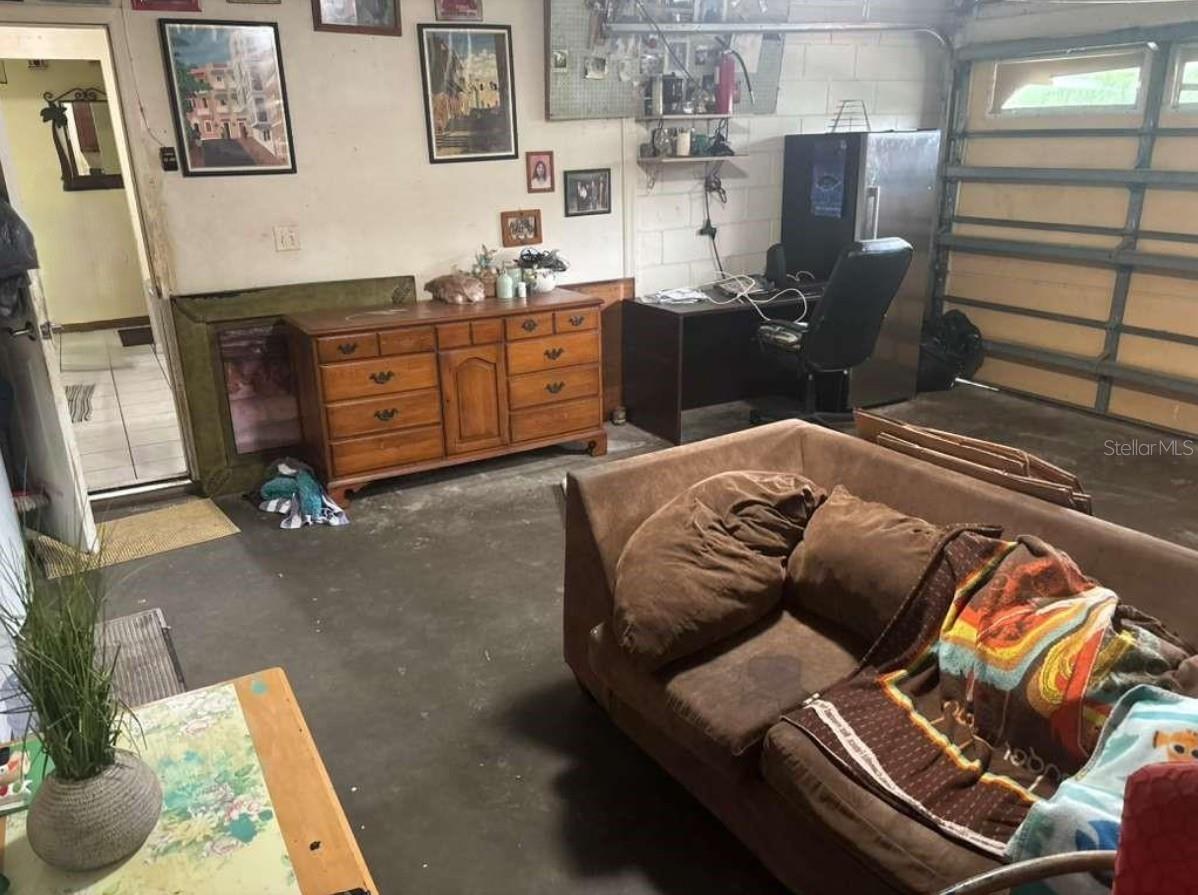 Image 16 of 28 For 4368 Creekside Boulevard