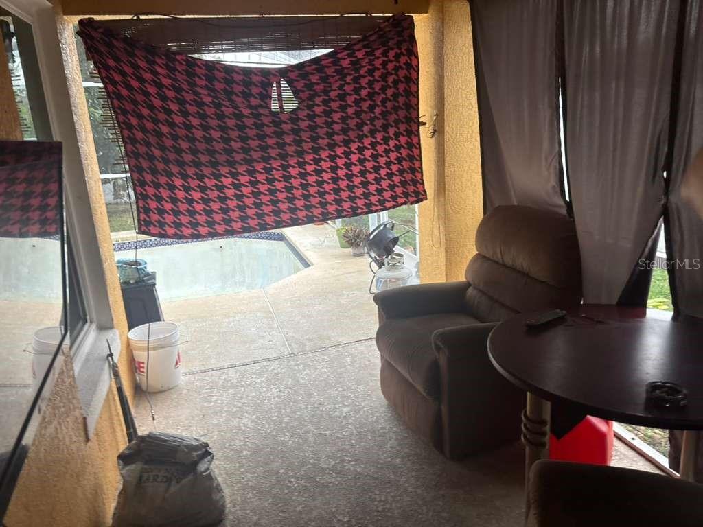 Image 19 of 28 For 4368 Creekside Boulevard