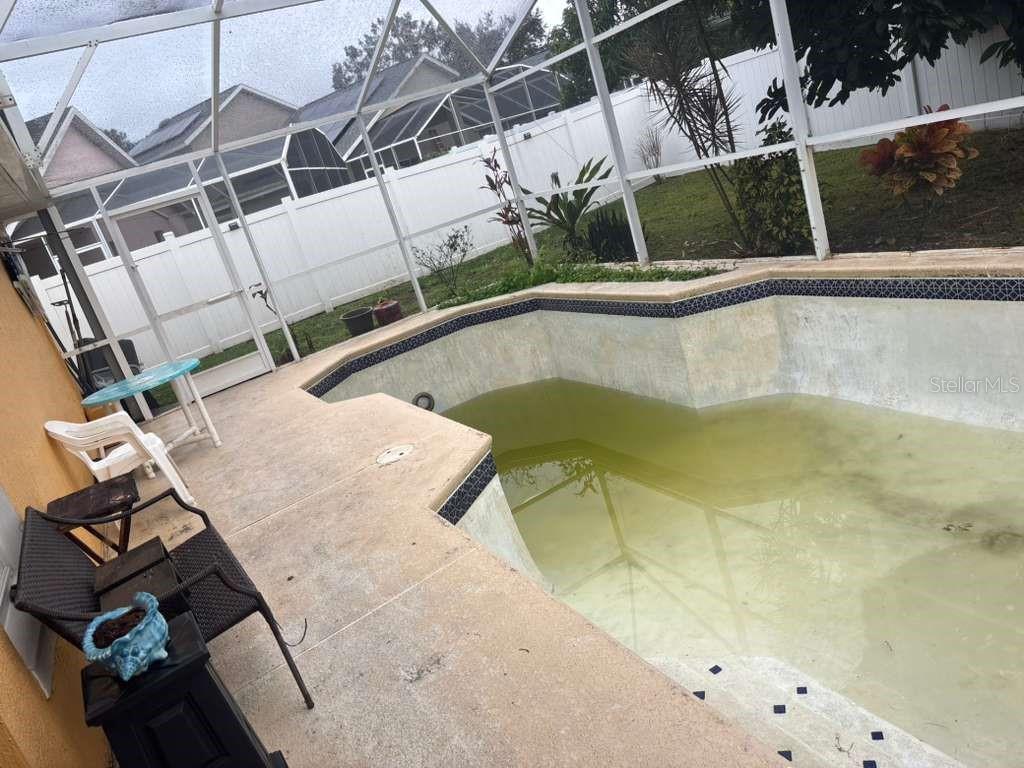 Image 21 of 28 For 4368 Creekside Boulevard