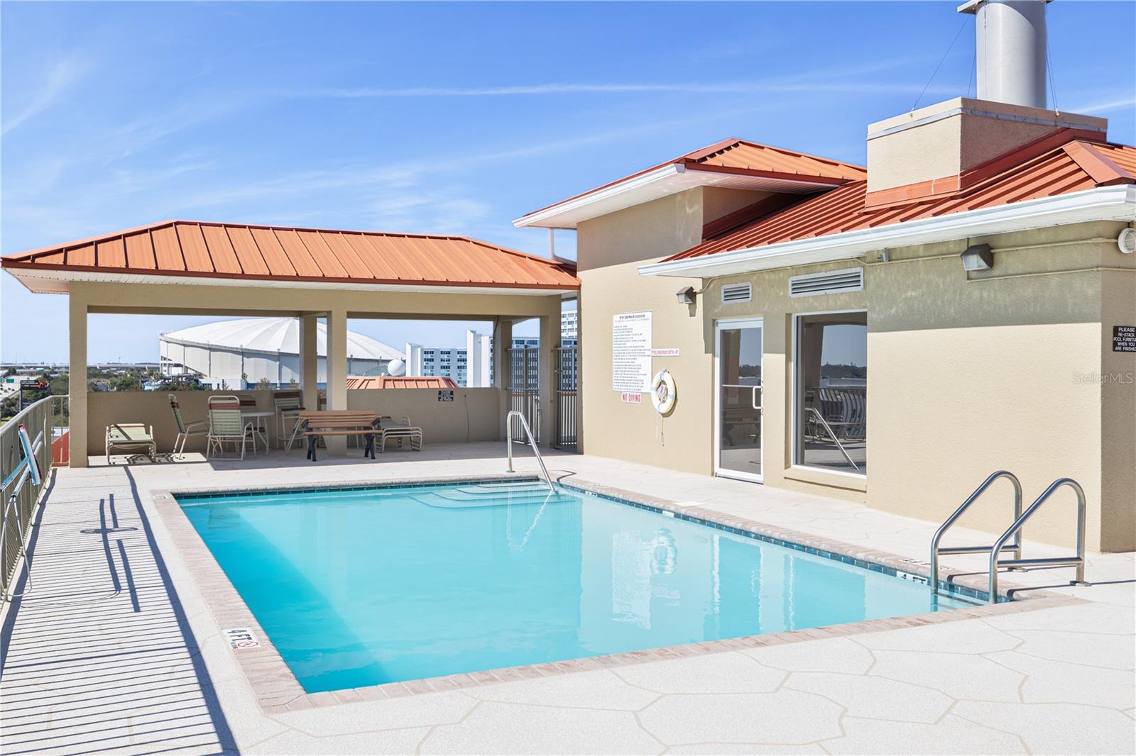 Image 24 of 29 For 750 4th Avenue S 405d