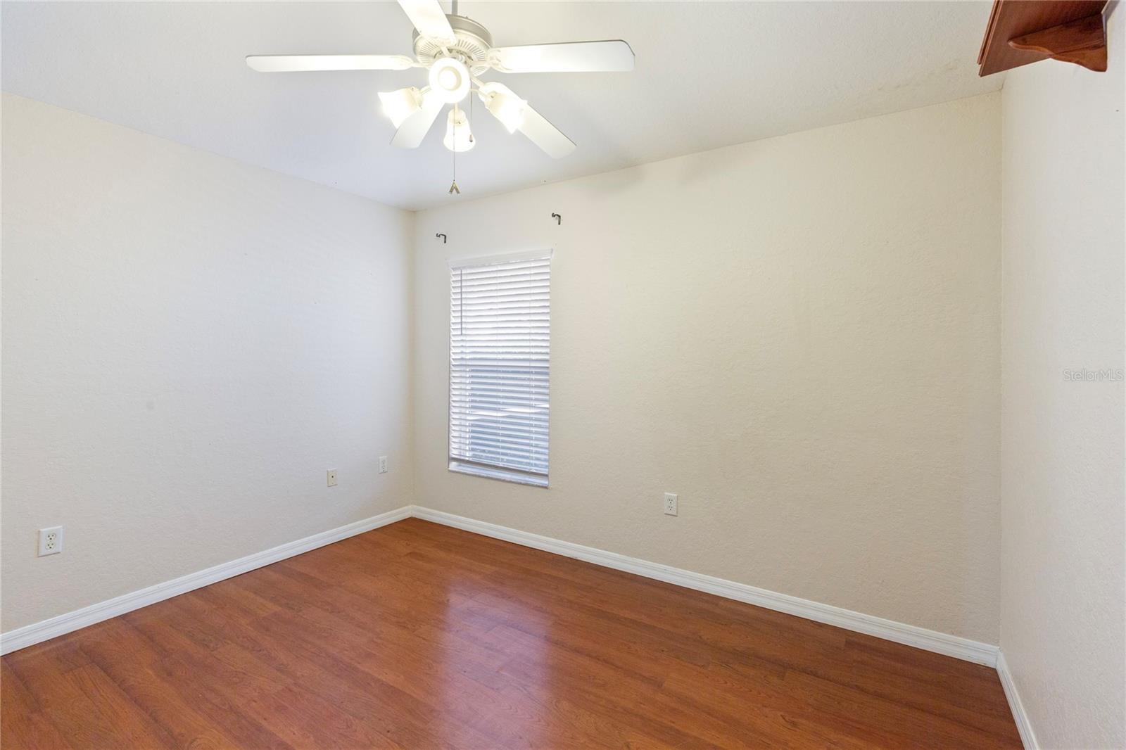 Image 26 of 37 For 7220 Sherman Hills Boulevard