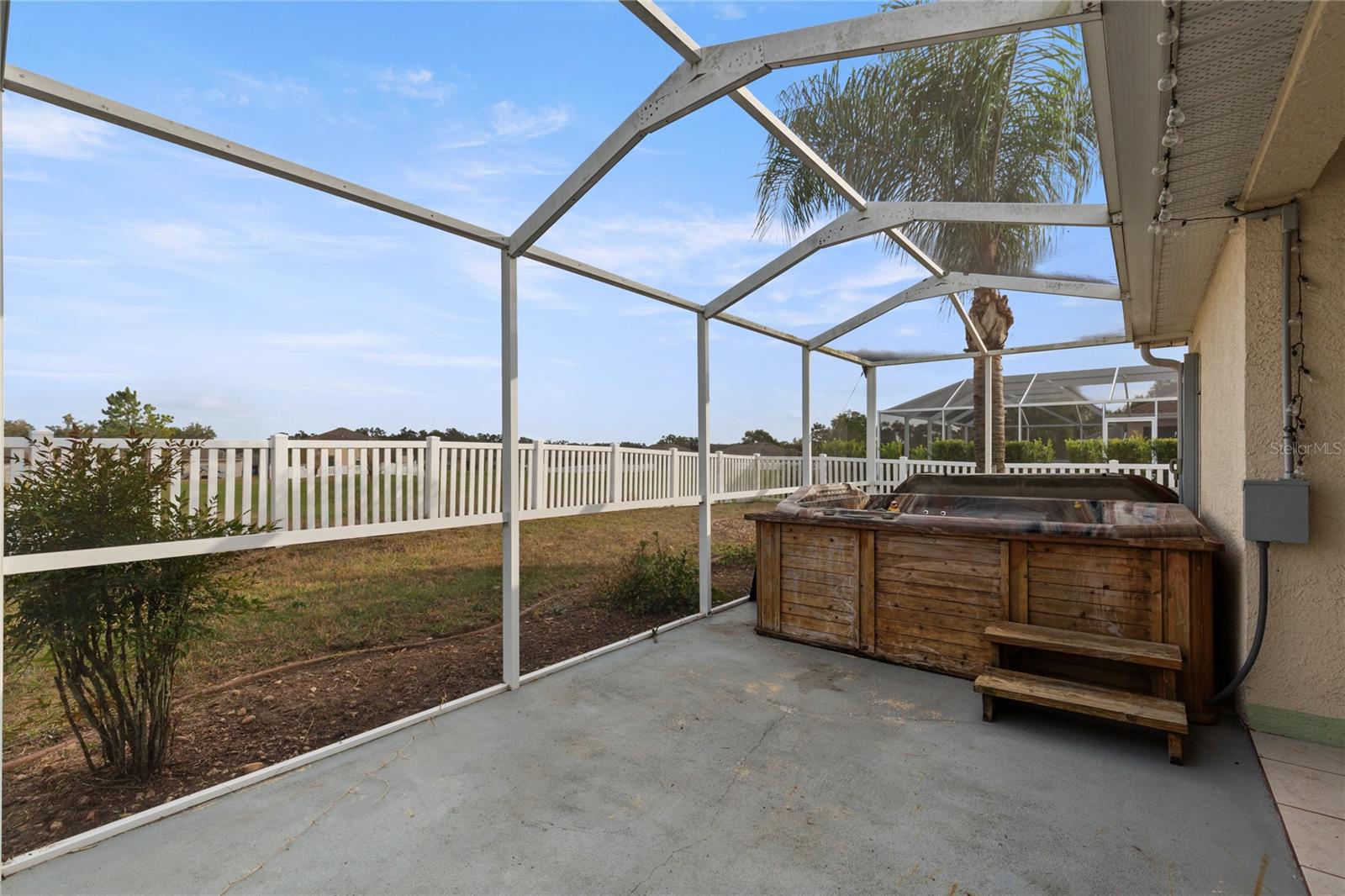 Image 30 of 37 For 7220 Sherman Hills Boulevard