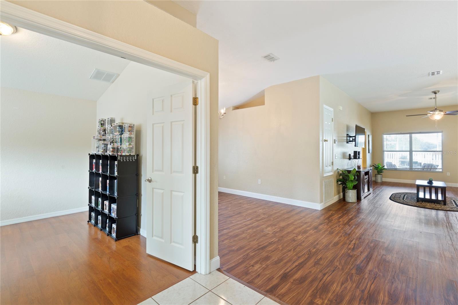 Image 6 of 37 For 7220 Sherman Hills Boulevard