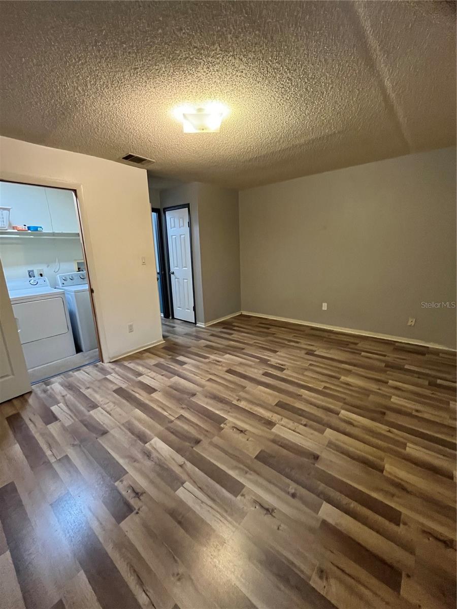 Image 23 of 37 For 7631 Abonado Road