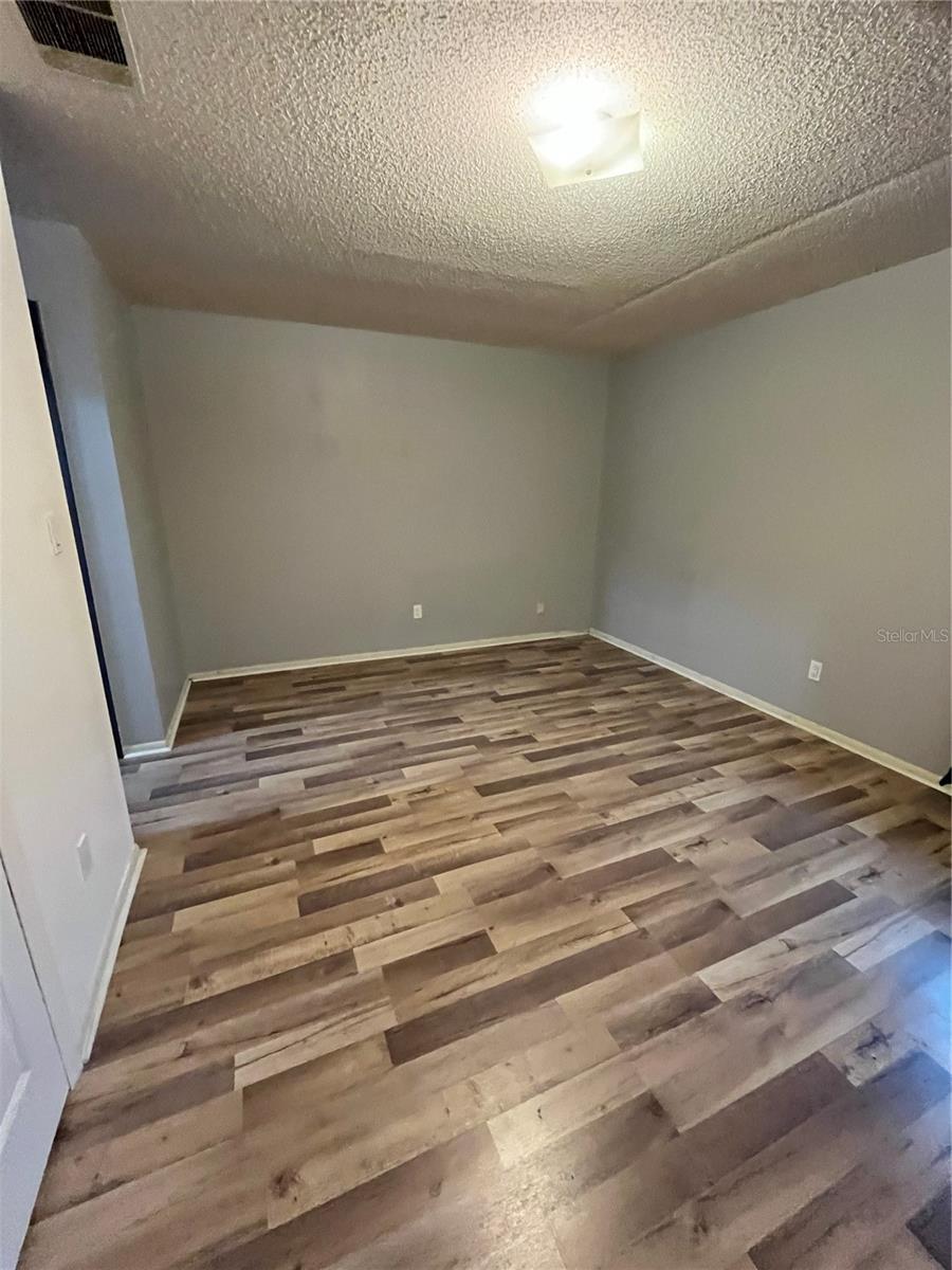 Image 25 of 37 For 7631 Abonado Road