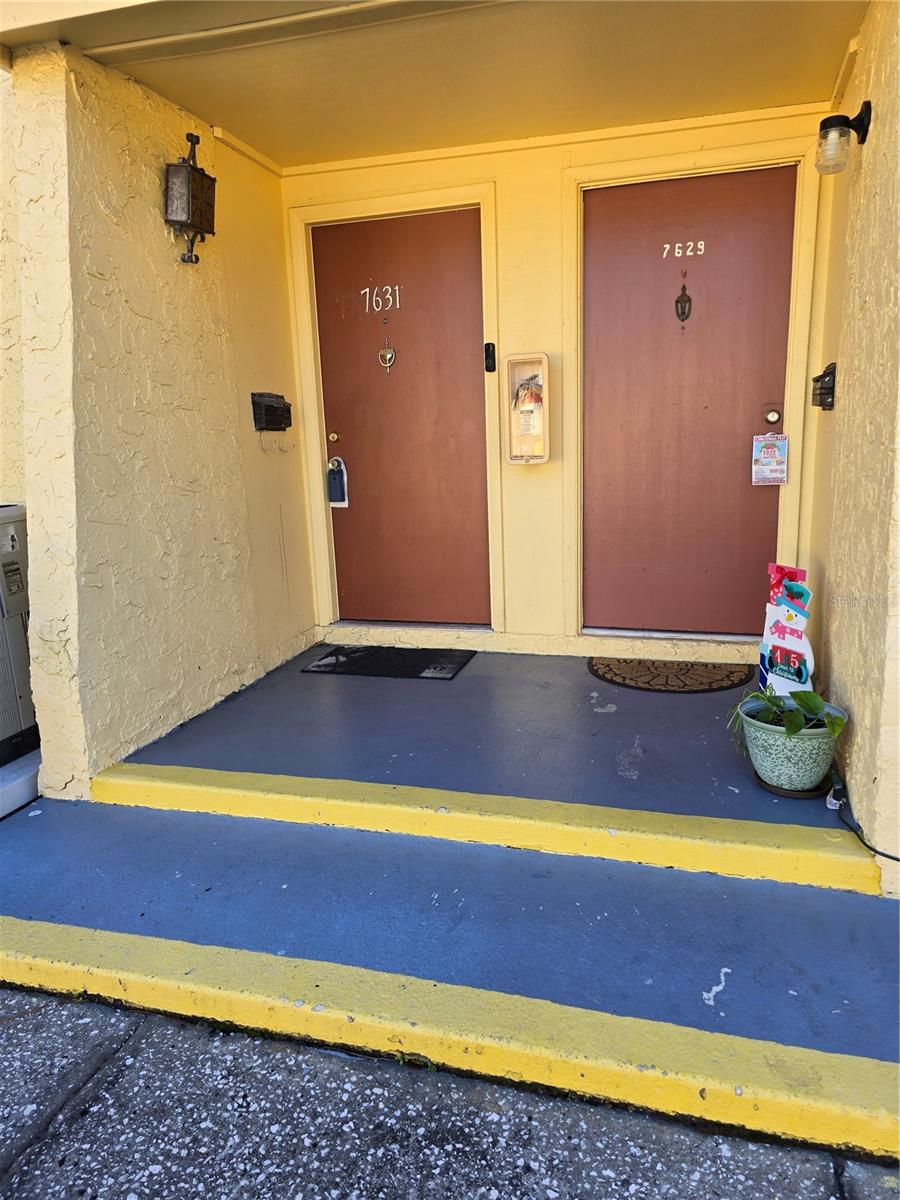 Image 7 of 37 For 7631 Abonado Road