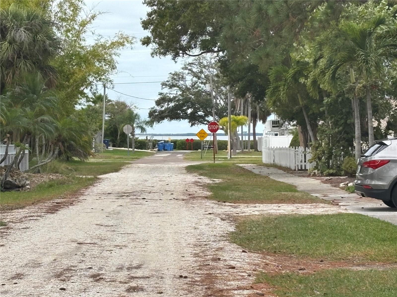 Image 14 of 35 For 512 Tennessee Avenue