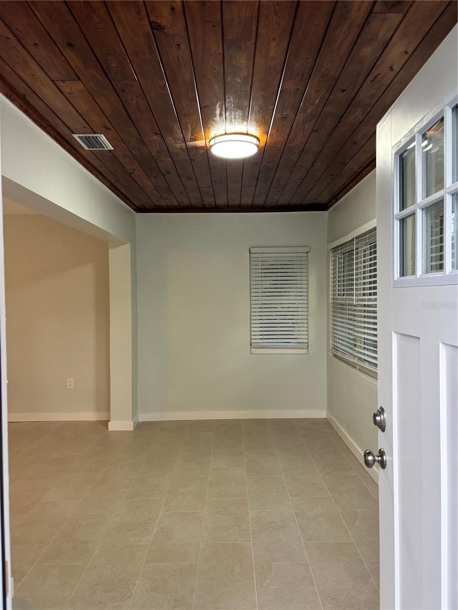 Image 2 of 35 For 512 Tennessee Avenue