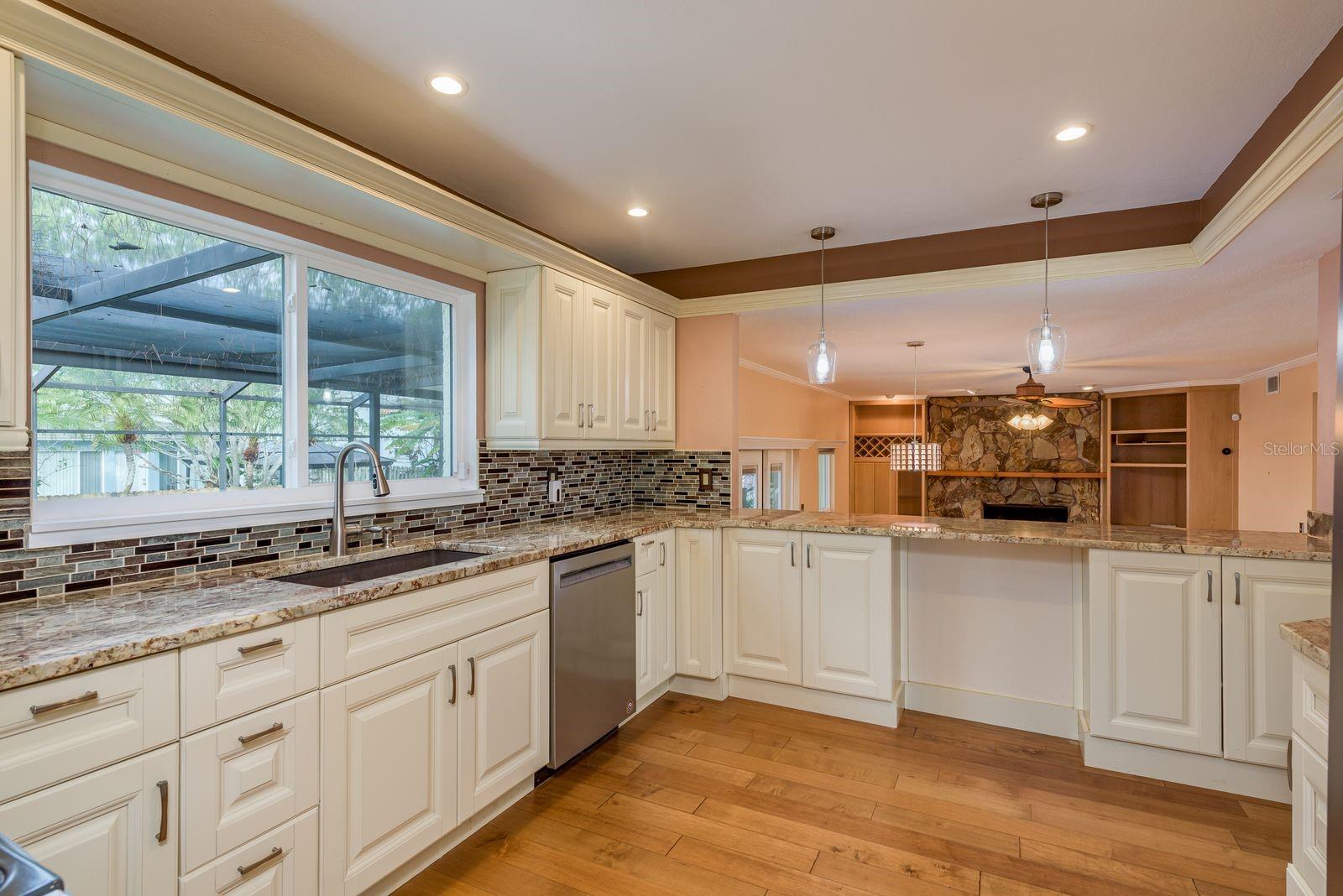 Image 15 of 64 For 14359 82nd Terrace