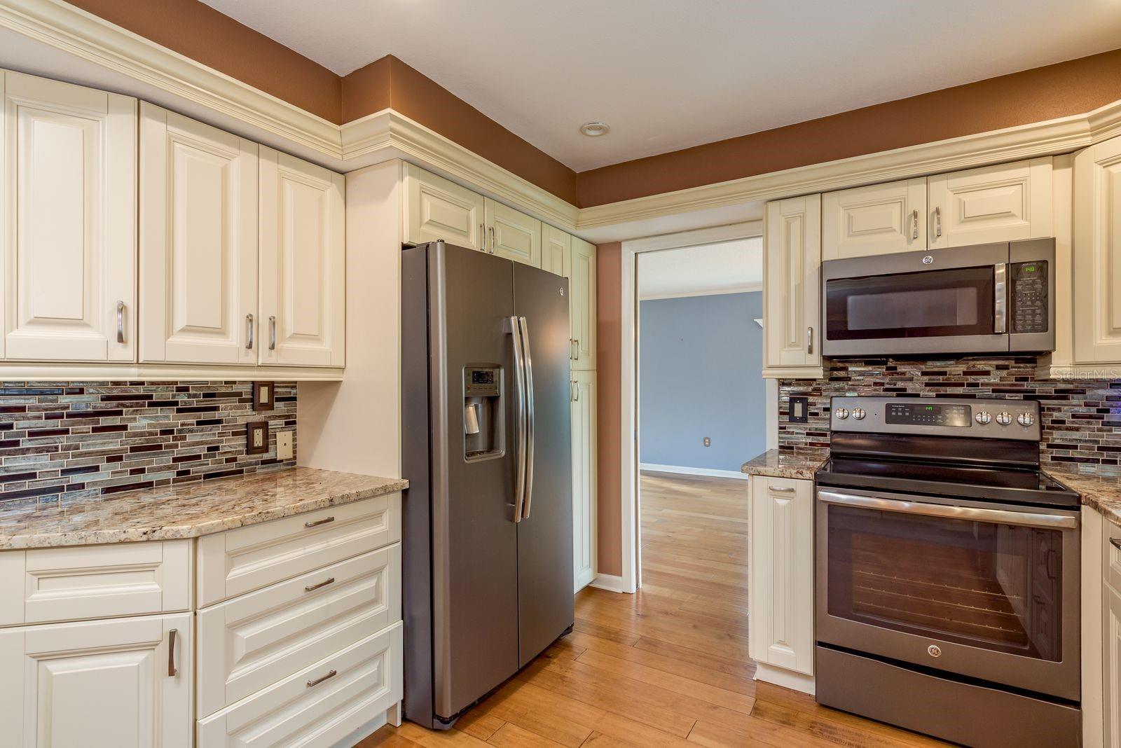 Image 17 of 64 For 14359 82nd Terrace