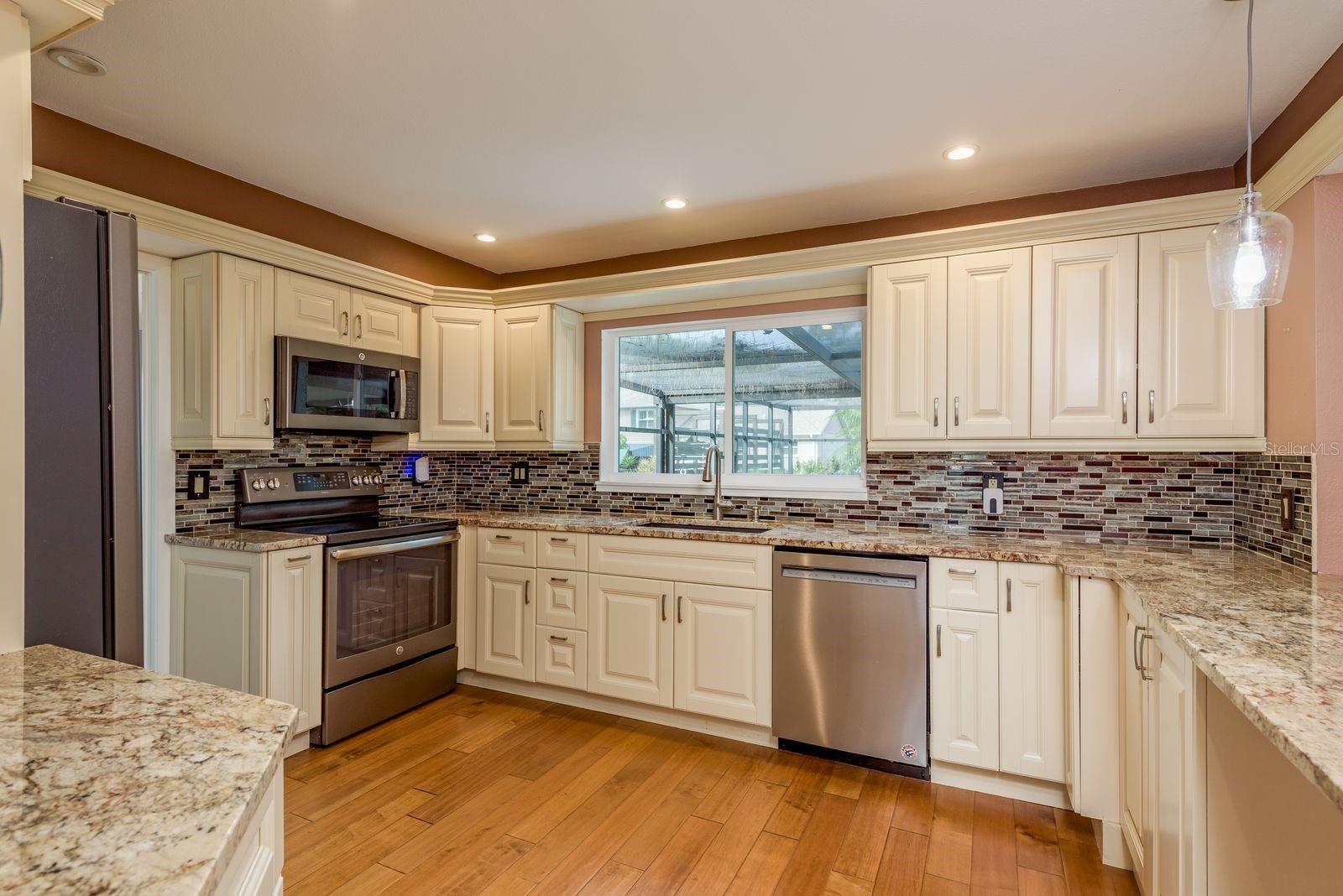 Image 18 of 64 For 14359 82nd Terrace