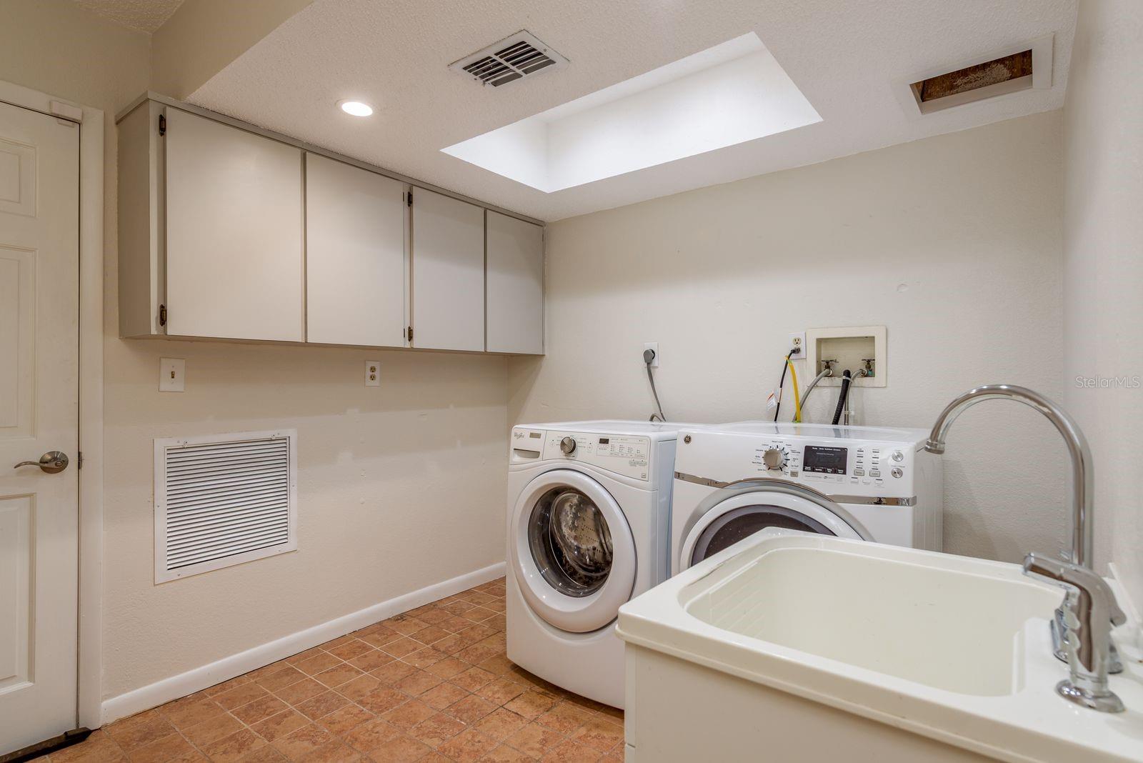 Image 28 of 64 For 14359 82nd Terrace