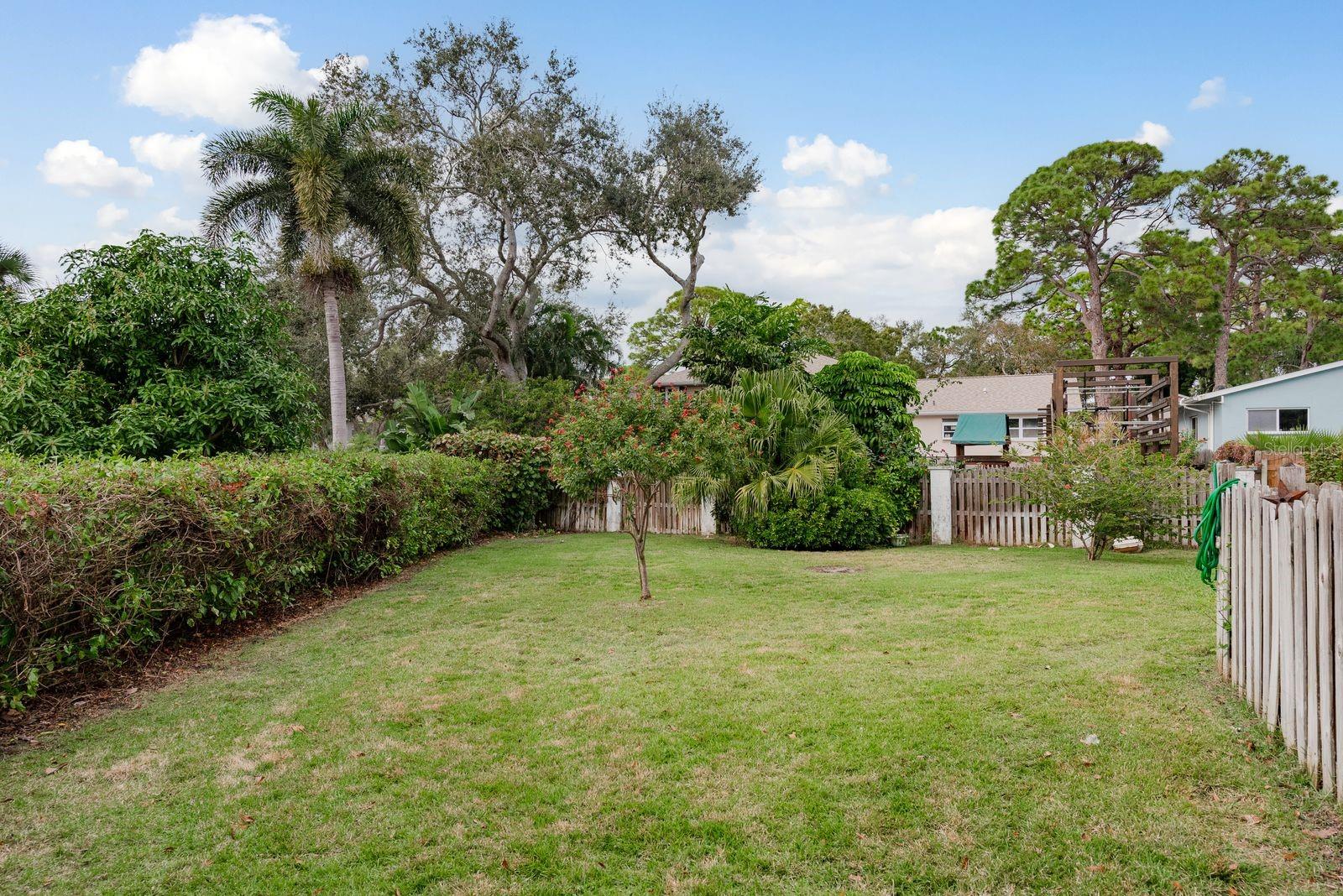 Image 52 of 64 For 14359 82nd Terrace